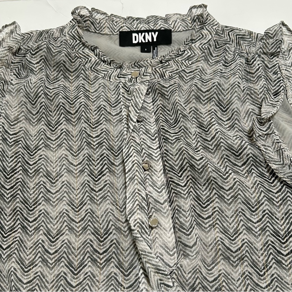 DKNY Ruffled Sleeveless Top grey with lining size S - Picture 4 of 10